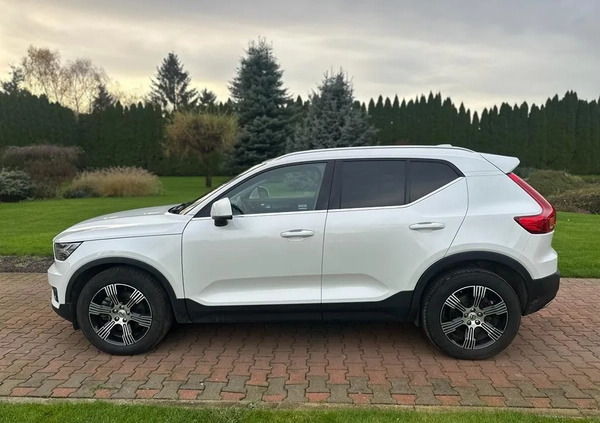 Volvo XC 40 cena 104900 przebieg: 190000, rok produkcji 2018 z Dobra małe 232